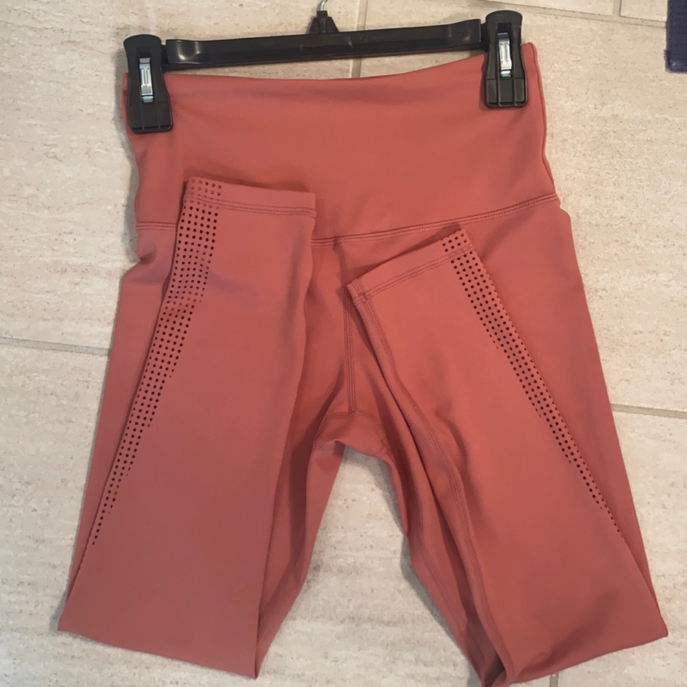 Light N Tight leggings Like New